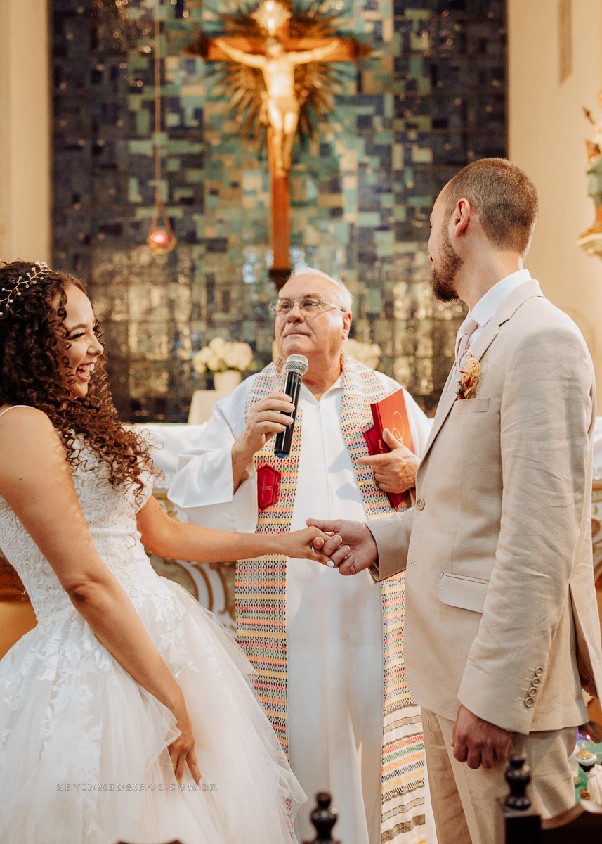 Cerimônia de casamento wedding na Capela Nosso Senhor do Bomfim suelen e thiago por kevin medeiros fotógrafo em porto alegre, canoas e rs