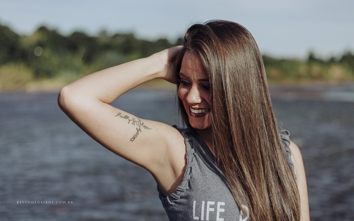 Ensaio feminino externo da Isabela D'Ávila realizado na Prainha Carlos Larger e Aqueduto de Candelária RS por Kevin Medeiros, fotógrafo/fotografia de Candelária, Canoas, Porto Alegre e região