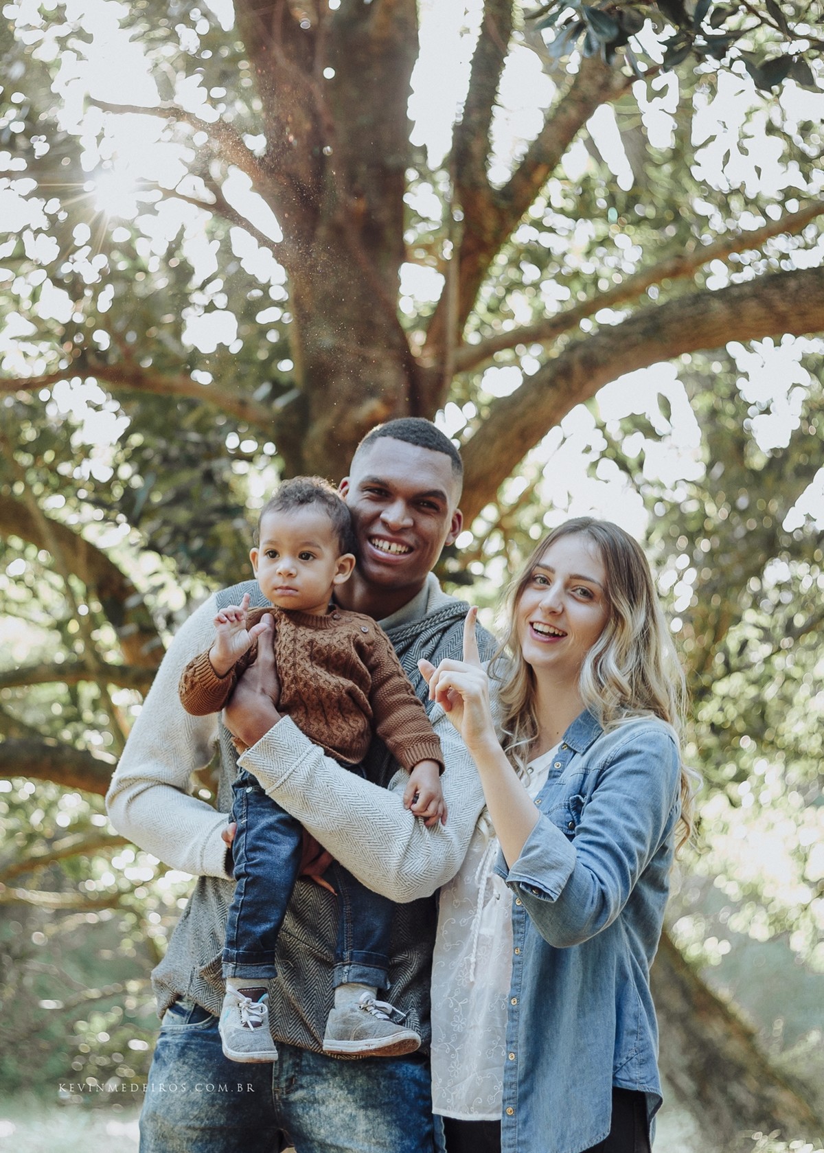 Ensaio externo fam&iacute;lia da Thaisa, Samuel e Th&eacute;o no jardim bot&acirc;nico por Kevin Medeiros Fotografia, fot&oacute;grafo de Canoas, Porto Alegre e regi&atilde;o metropolitana RS