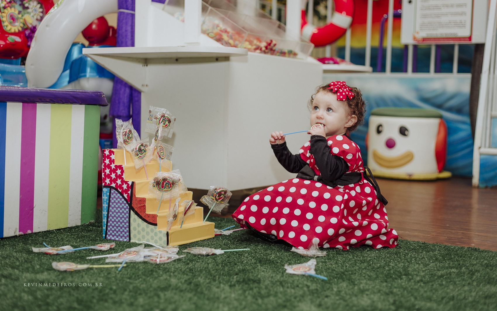 Festa infantil de aniversário da Luiza e da Laura completando 5 e 1 aninho na Casa de Festas Brincalhão Menino Deus em Porto Alegre por Kevin Medeiros, fotógrafo de Canoas e região metropolitana
