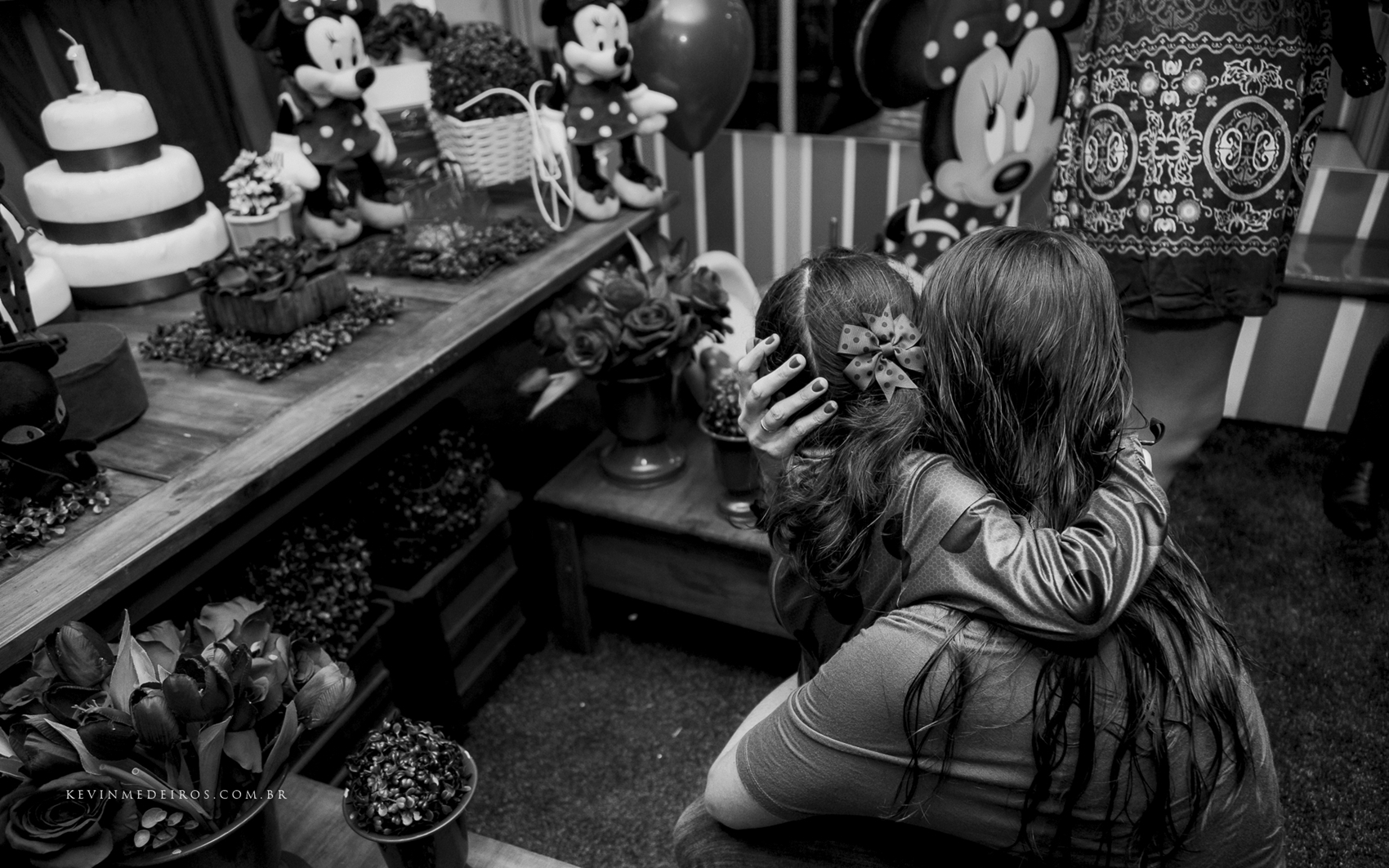 Festa infantil de aniversário da Luiza e da Laura completando 5 e 1 aninho na Casa de Festas Brincalhão Menino Deus em Porto Alegre por Kevin Medeiros, fotógrafo de Canoas e região metropolitana