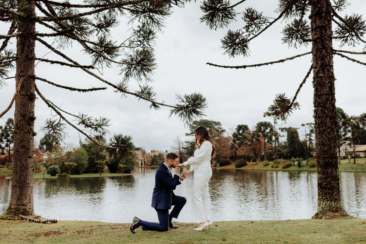 Mini casamento intimista familiar Mariana e Giovani em Gramado Canela serra gaúcha por Kevin Medeiros fotógrafo canoas porto alegre rs