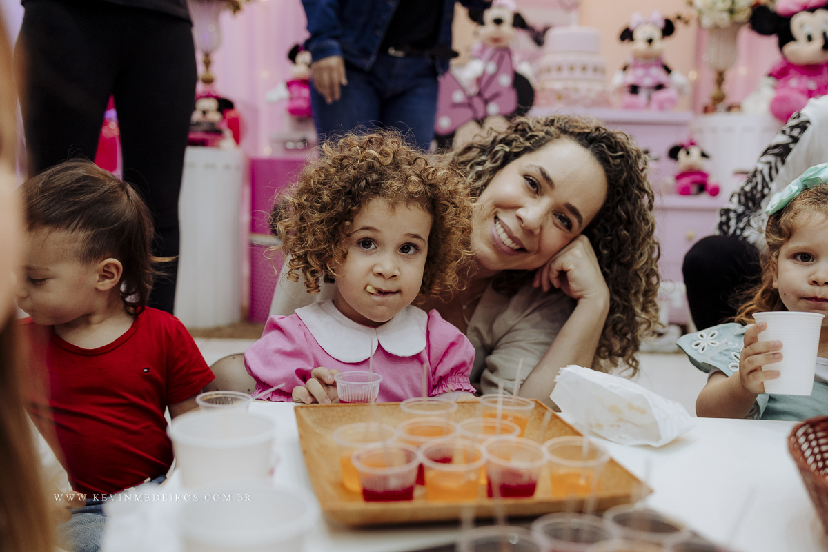 Festa infantil aniversário da Eva 3 anos no Gran Fiesta I e II com decoração minnie por Kevin Medeiros fotógrafo fotografia em Canoas RS