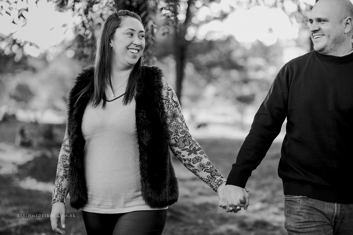 Ensaio book casal família da Ana e João realizado na praça bela vista por Kevin Medeiros, fotógrafo de Canoas, Porto Alegre e região metropolitana RS