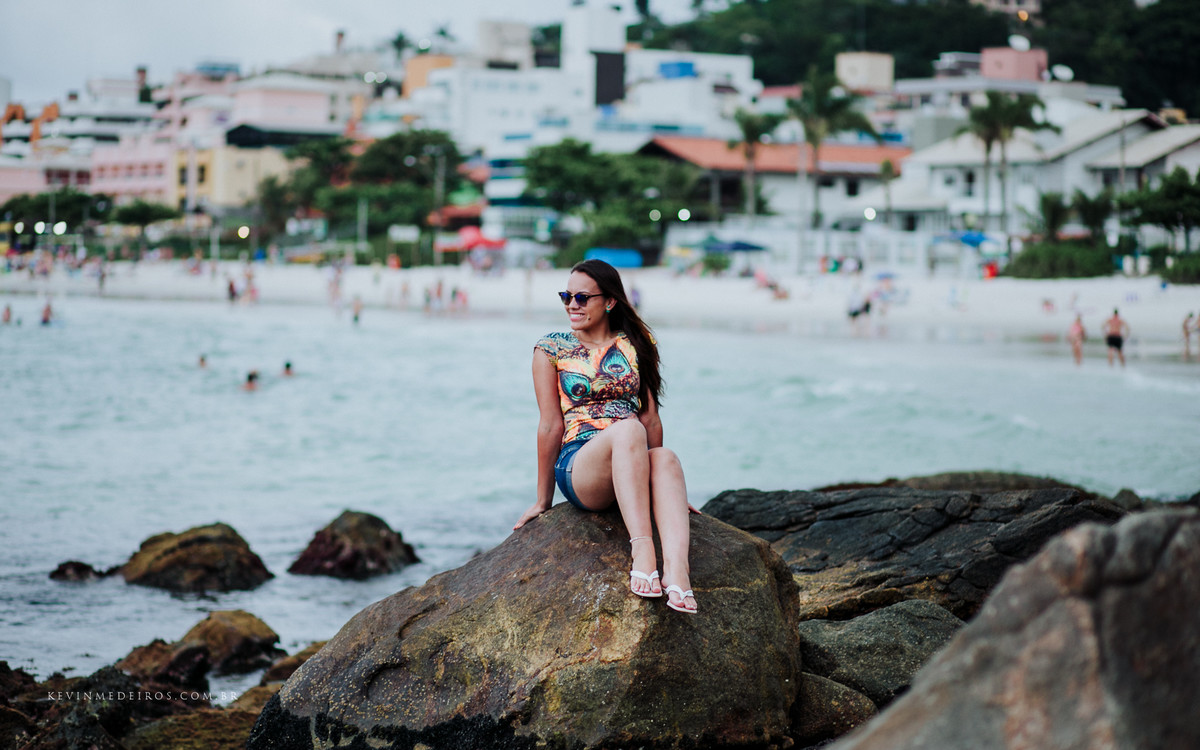 Ensaio feminino externo realizado em Bombinhas SC com Morgana Almeida por Kevin Medeiros fotógrafo de Canoas, Porto Alegre e região RS