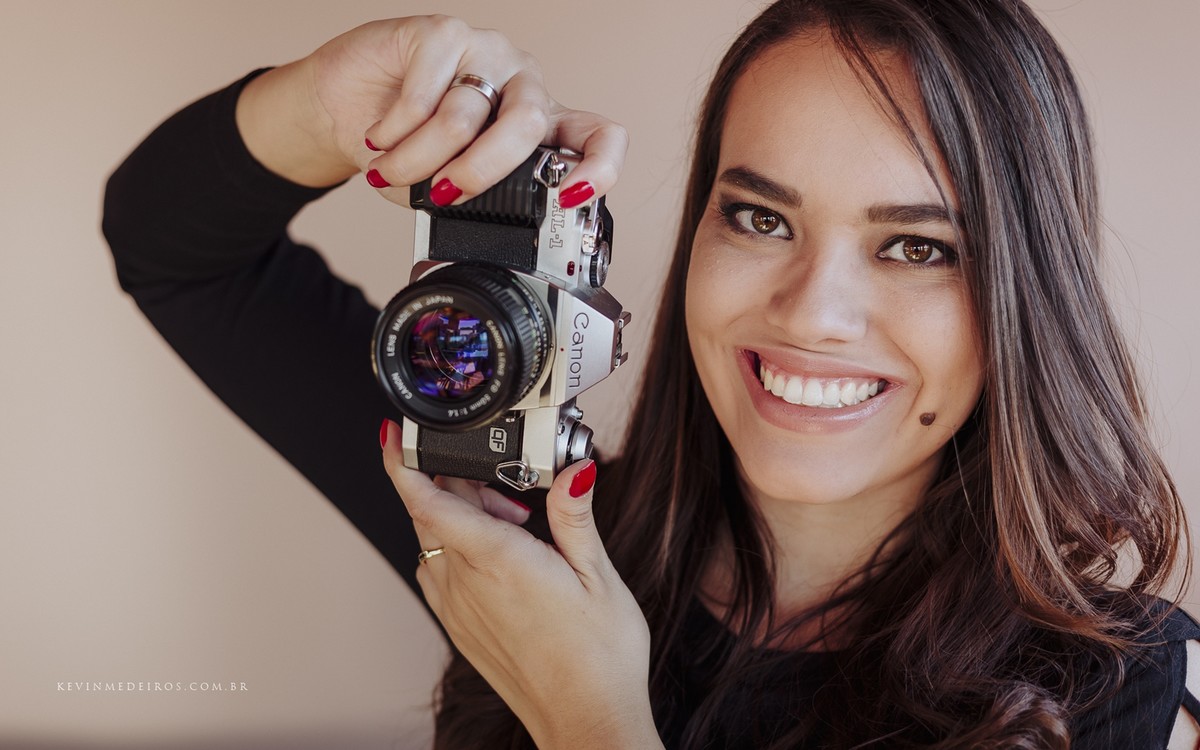 Ensaio feminino externo realizado em Bombinhas SC com Morgana Almeida por Kevin Medeiros fotógrafo de Canoas, Porto Alegre e região RS