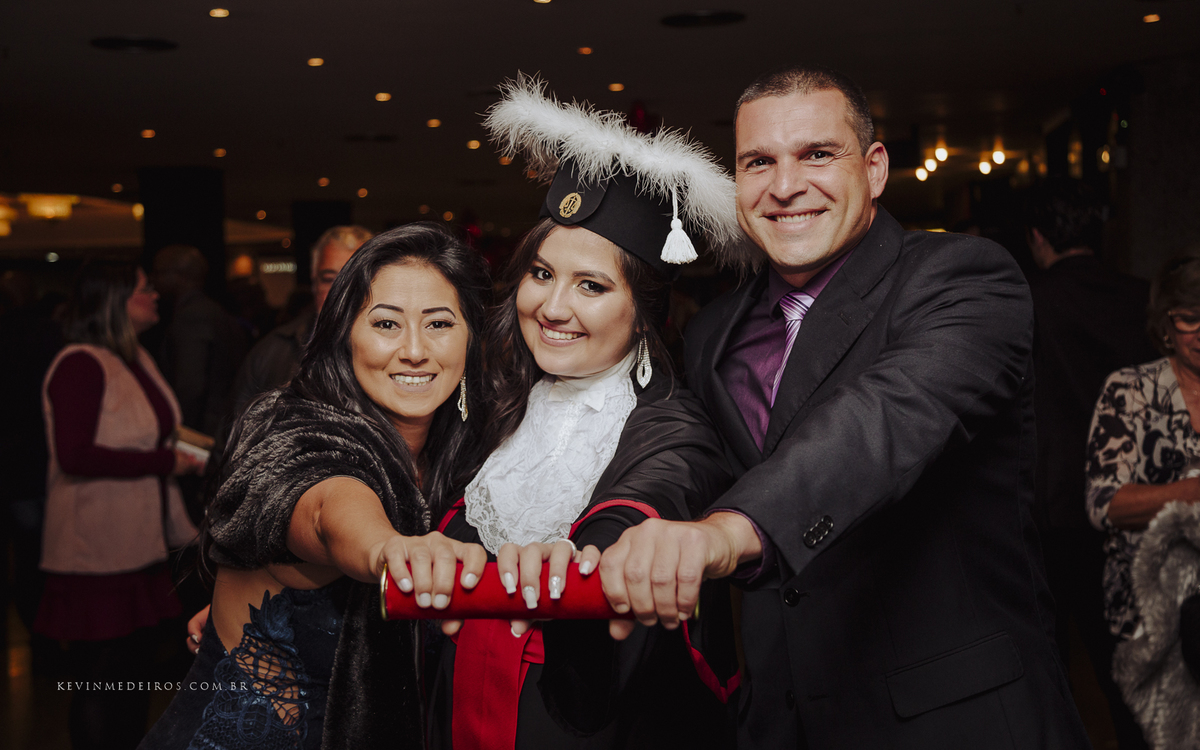 Colação de formatura da Jennifer Nicoli, formanda de Direito pela UniRitter Canoas, realizada no centro de evento Fiergs por Kevin Medeiros fotógrafo de Canoas, Porto Alegre e região metropolitana RS