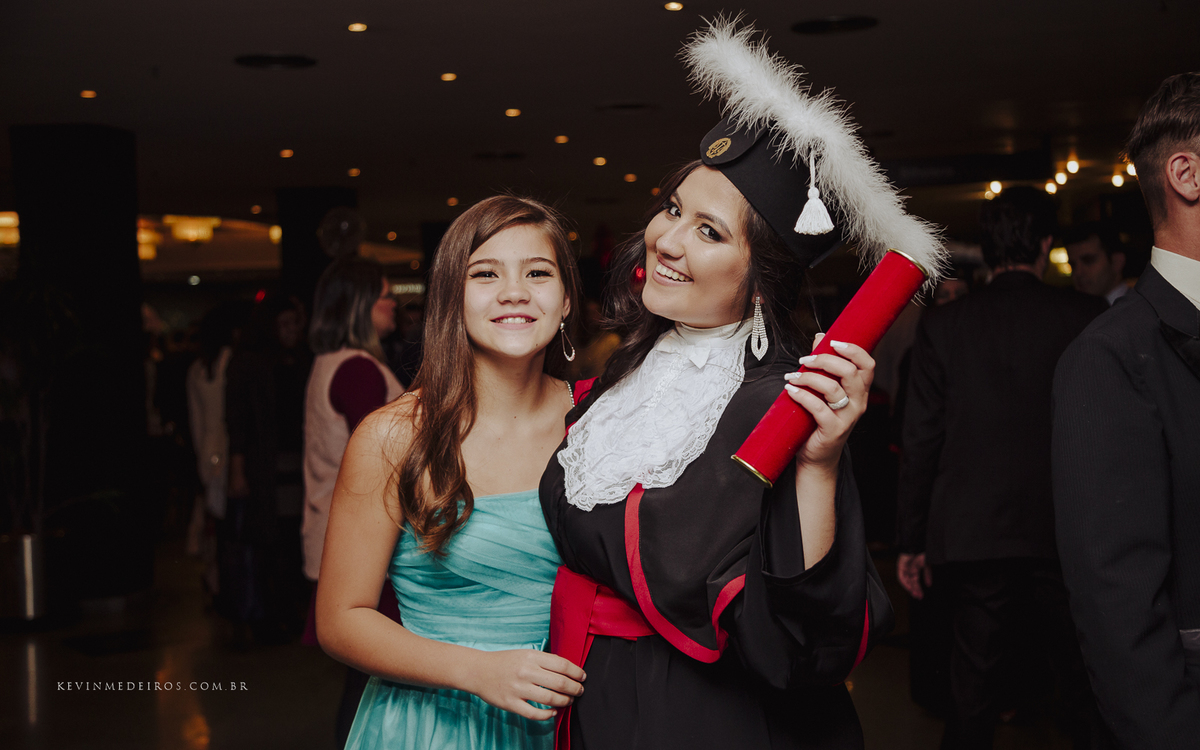 Colação de formatura da Jennifer Nicoli, formanda de Direito pela UniRitter Canoas, realizada no centro de evento Fiergs por Kevin Medeiros fotógrafo de Canoas, Porto Alegre e região metropolitana RS