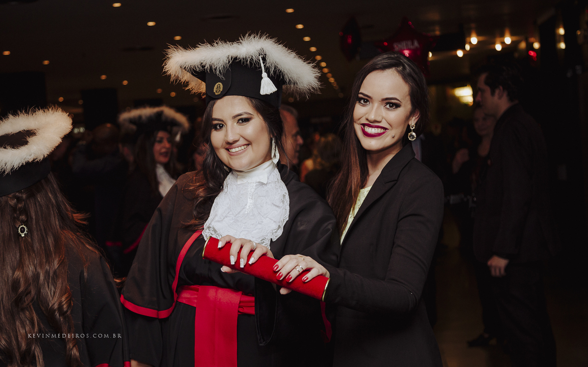 Colação de formatura da Jennifer Nicoli, formanda de Direito pela UniRitter Canoas, realizada no centro de evento Fiergs por Kevin Medeiros fotógrafo de Canoas, Porto Alegre e região metropolitana RS