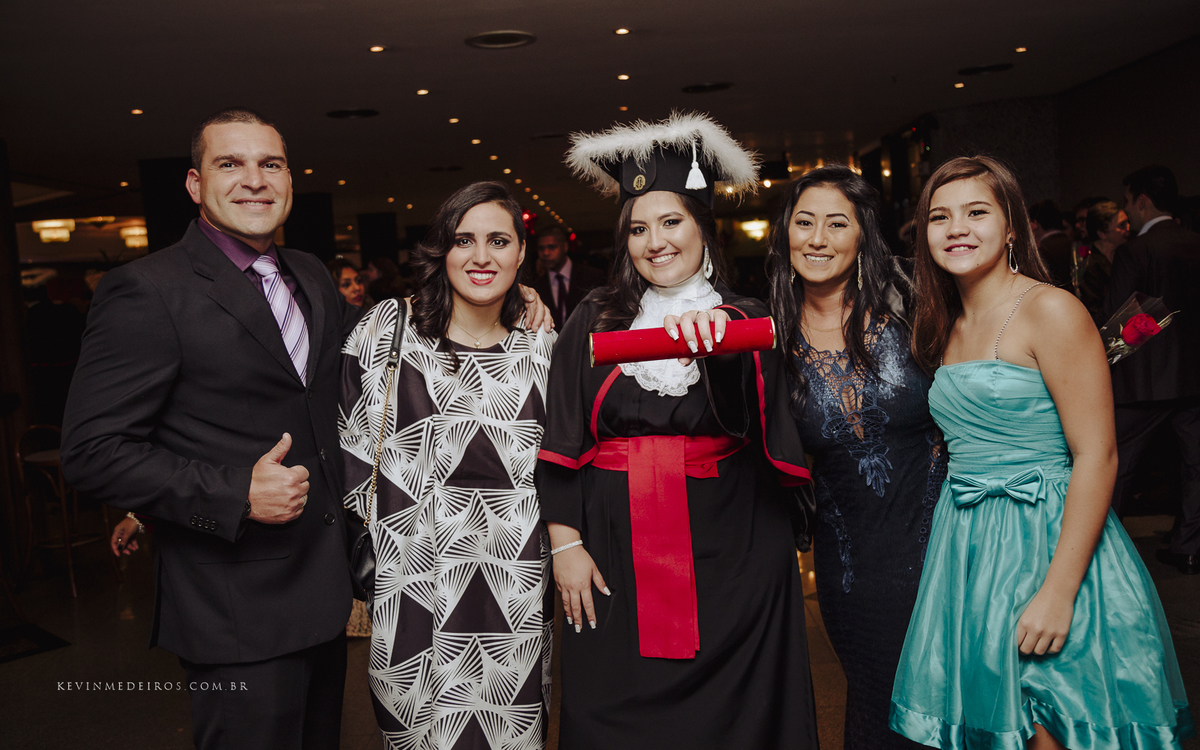Colação de formatura da Jennifer Nicoli, formanda de Direito pela UniRitter Canoas, realizada no centro de evento Fiergs por Kevin Medeiros fotógrafo de Canoas, Porto Alegre e região metropolitana RS