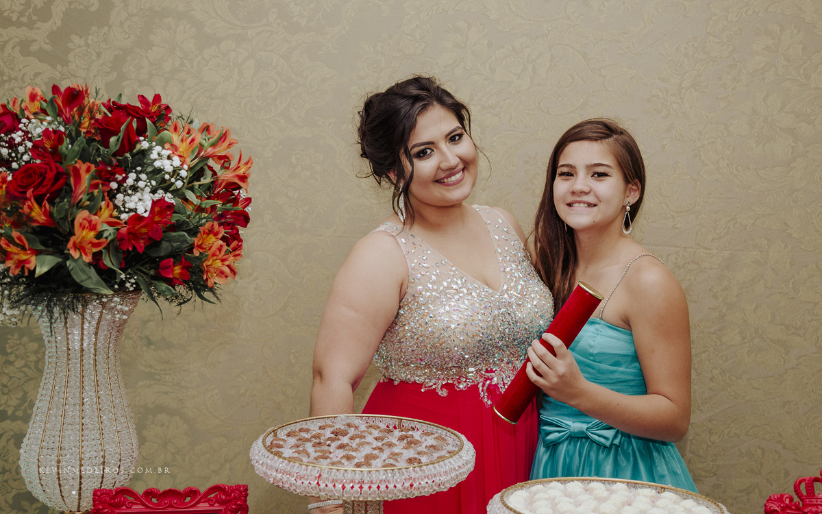 Festa de formatura da Jennifer Nicoli, formanda de Direito pela UniRitter Canoas, realizada na casa de festas Gran Fiesta por Kevin Medeiros fotógrafo de Canoas, Porto Alegre e região metropolitana RS