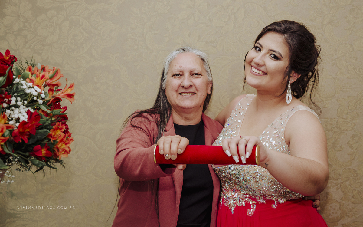 Festa de formatura da Jennifer Nicoli, formanda de Direito pela UniRitter Canoas, realizada na casa de festas Gran Fiesta por Kevin Medeiros fotógrafo de Canoas, Porto Alegre e região metropolitana RS
