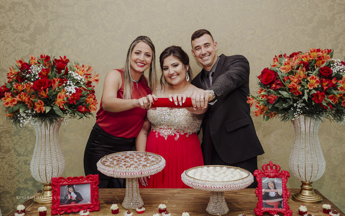Festa de formatura da Jennifer Nicoli, formanda de Direito pela UniRitter Canoas, realizada na casa de festas Gran Fiesta por Kevin Medeiros fotógrafo de Canoas, Porto Alegre e região metropolitana RS