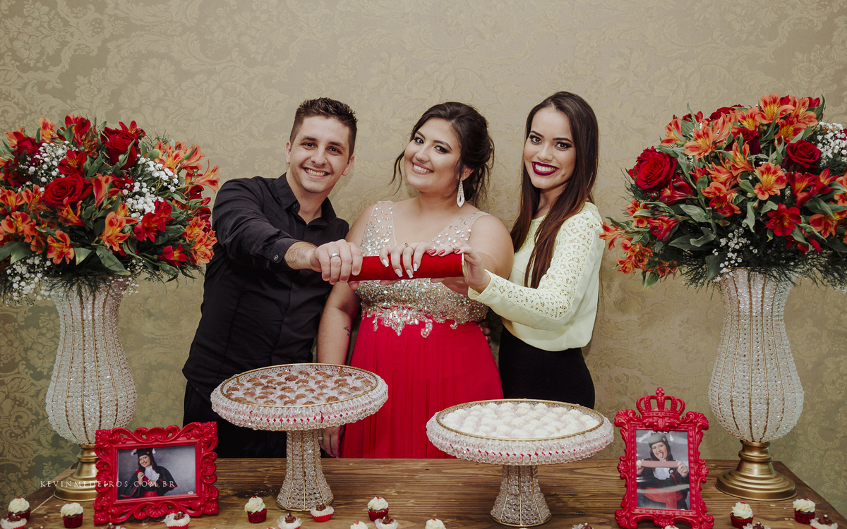 Festa de formatura da Jennifer Nicoli, formanda de Direito pela UniRitter Canoas, realizada na casa de festas Gran Fiesta por Kevin Medeiros fotógrafo de Canoas, Porto Alegre e região metropolitana RS