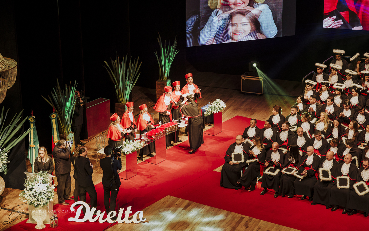 Colação de formatura da Jennifer Nicoli, formanda de Direito pela UniRitter Canoas, realizada no centro de evento Fiergs por Kevin Medeiros fotógrafo de Canoas, Porto Alegre e região metropolitana RS