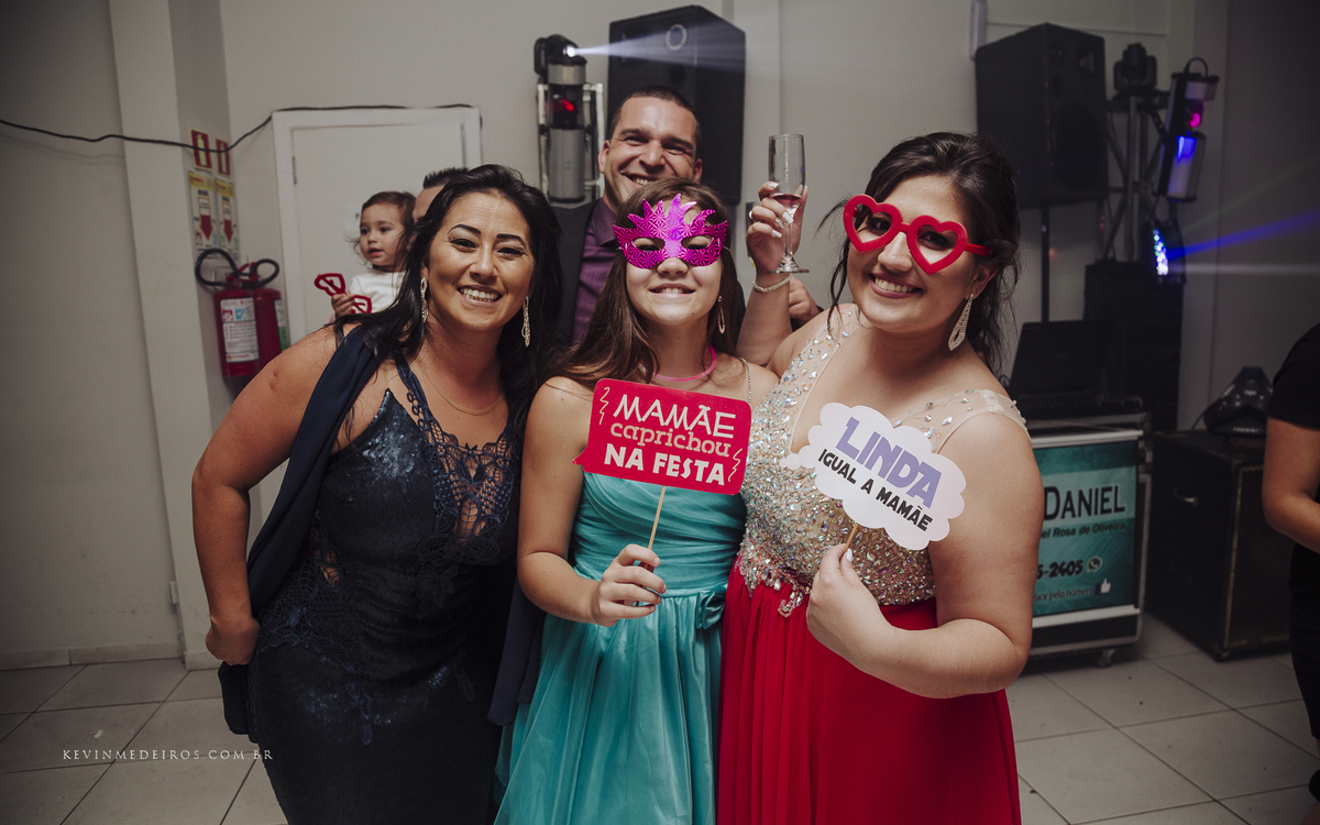 Festa de formatura da Jennifer Nicoli, formanda de Direito pela UniRitter Canoas, realizada na casa de festas Gran Fiesta por Kevin Medeiros fotógrafo de Canoas, Porto Alegre e região metropolitana RS