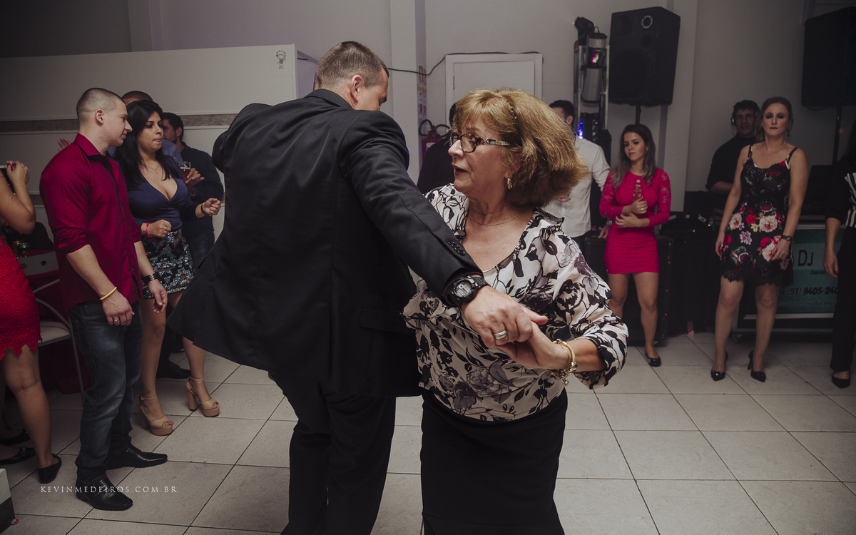 Festa de formatura da Jennifer Nicoli, formanda de Direito pela UniRitter Canoas, realizada na casa de festas Gran Fiesta por Kevin Medeiros fotógrafo de Canoas, Porto Alegre e região metropolitana RS