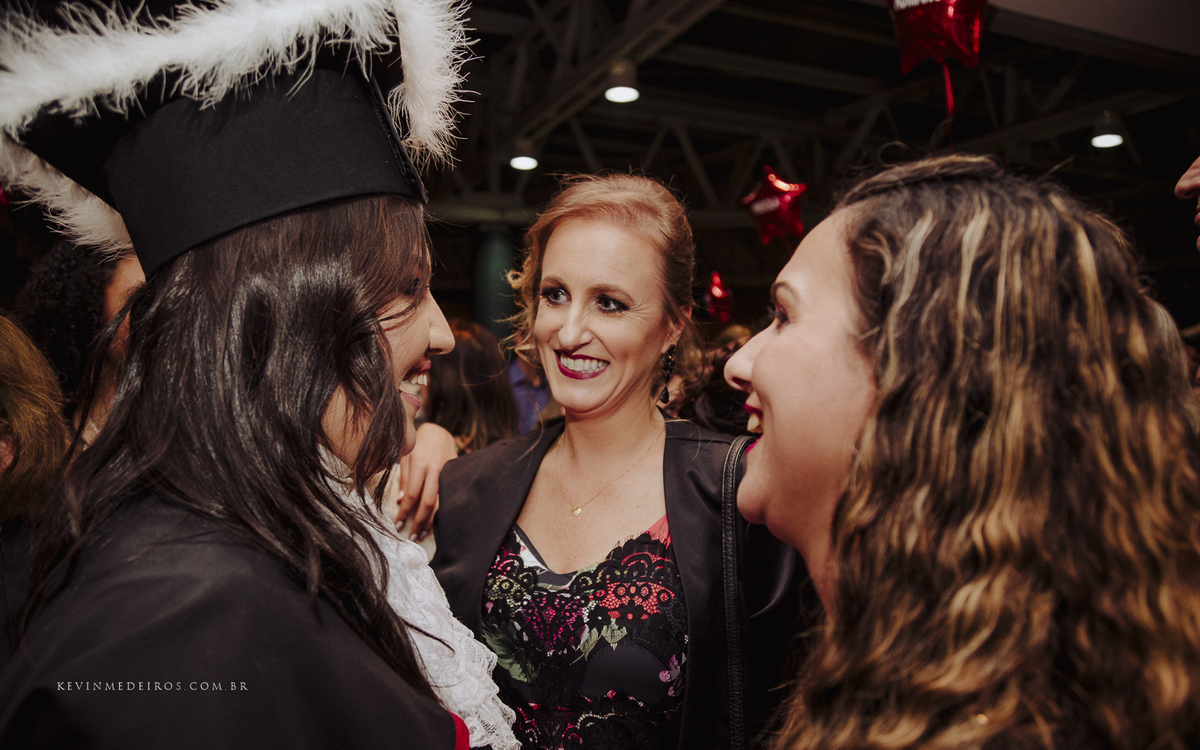 Colação de formatura da Jennifer Nicoli, formanda de Direito pela UniRitter Canoas, realizada no centro de evento Fiergs por Kevin Medeiros fotógrafo de Canoas, Porto Alegre e região metropolitana RS