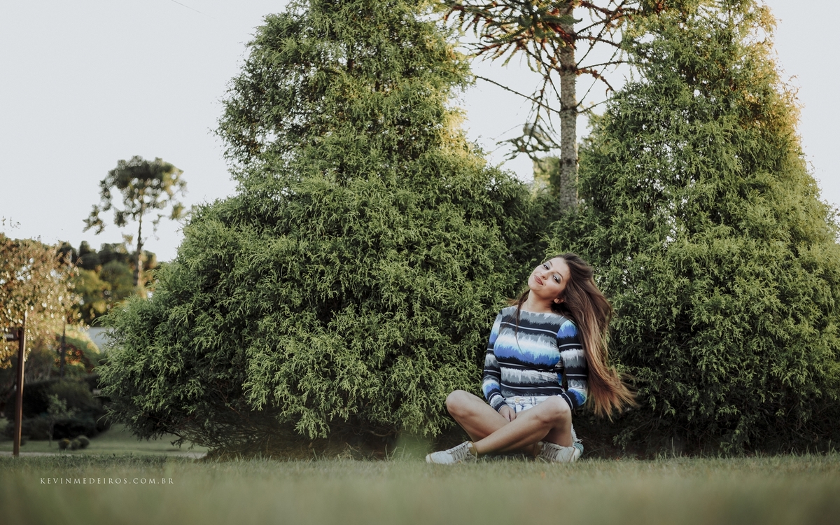Ensaio book de 15 Anos da Eduarda Almeida realizado na serra gaúcha em Canela Gramado por Kevin Medeiros, fotógrafo de Canoas, Porto Alegre e região metropolitana RS