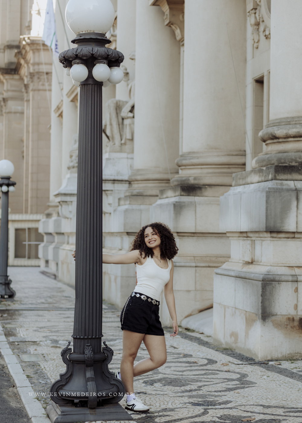 Ensaio debutante 15 anos Larissa na praça ma matriz em porto alegre por Kevin medeiros fotógrafo de canoas rs