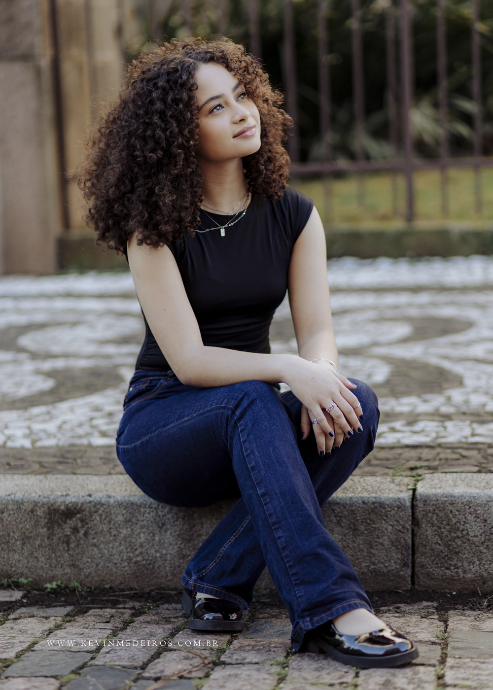 Ensaio debutante 15 anos Larissa na praça ma matriz em porto alegre por Kevin medeiros fotógrafo de canoas rs