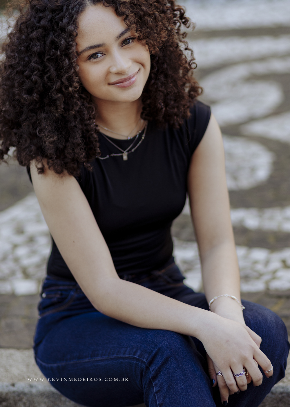 Ensaio debutante 15 anos Larissa na praça ma matriz em porto alegre por Kevin medeiros fotógrafo de canoas rs