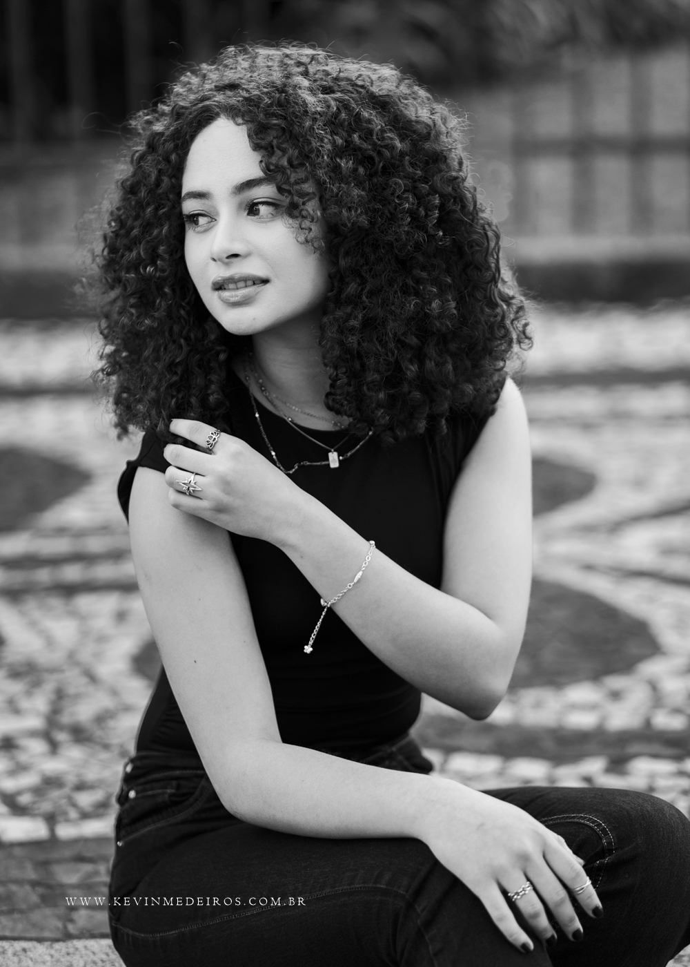 Ensaio debutante 15 anos Larissa na praça ma matriz em porto alegre por Kevin medeiros fotógrafo de canoas rs