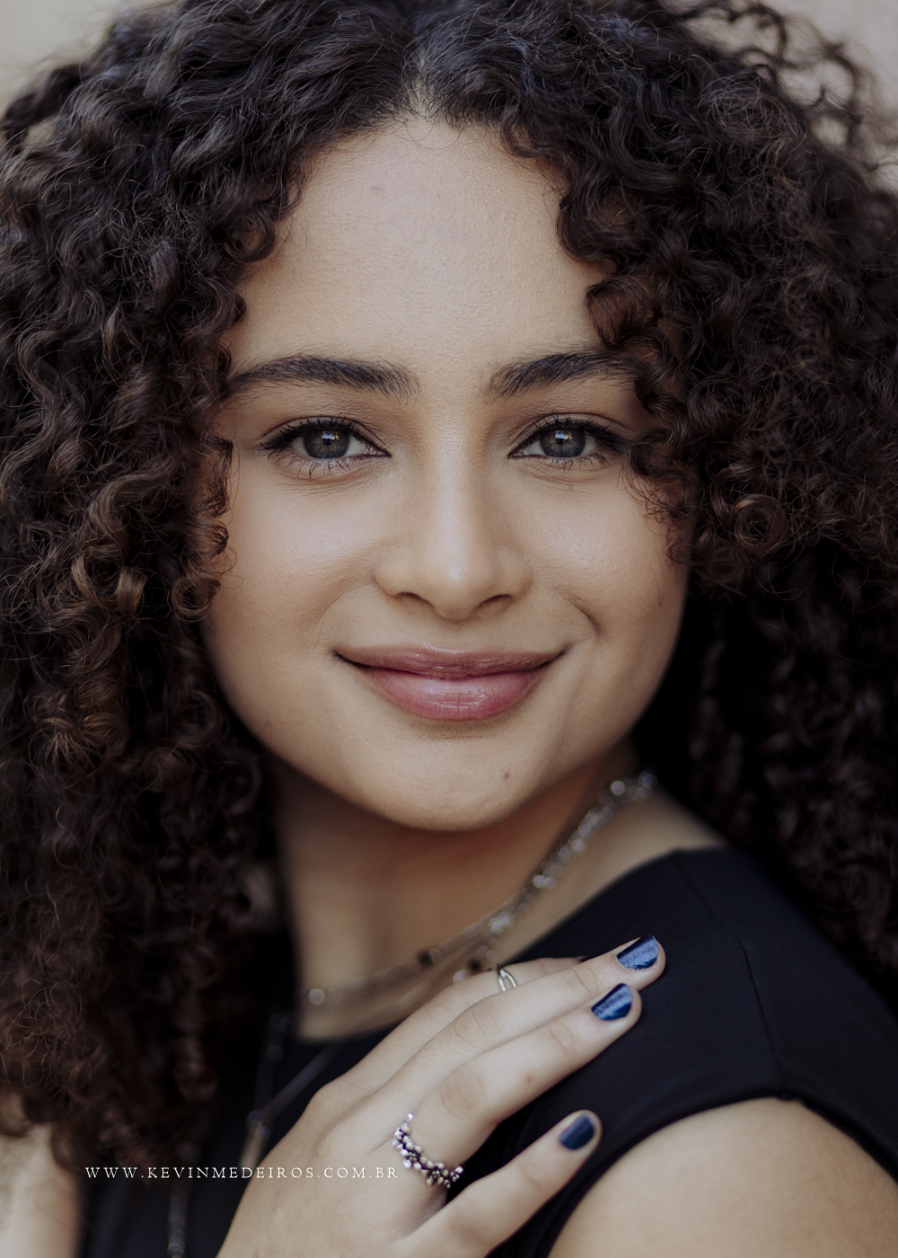 Ensaio debutante 15 anos Larissa na praça ma matriz em porto alegre por Kevin medeiros fotógrafo de canoas rs