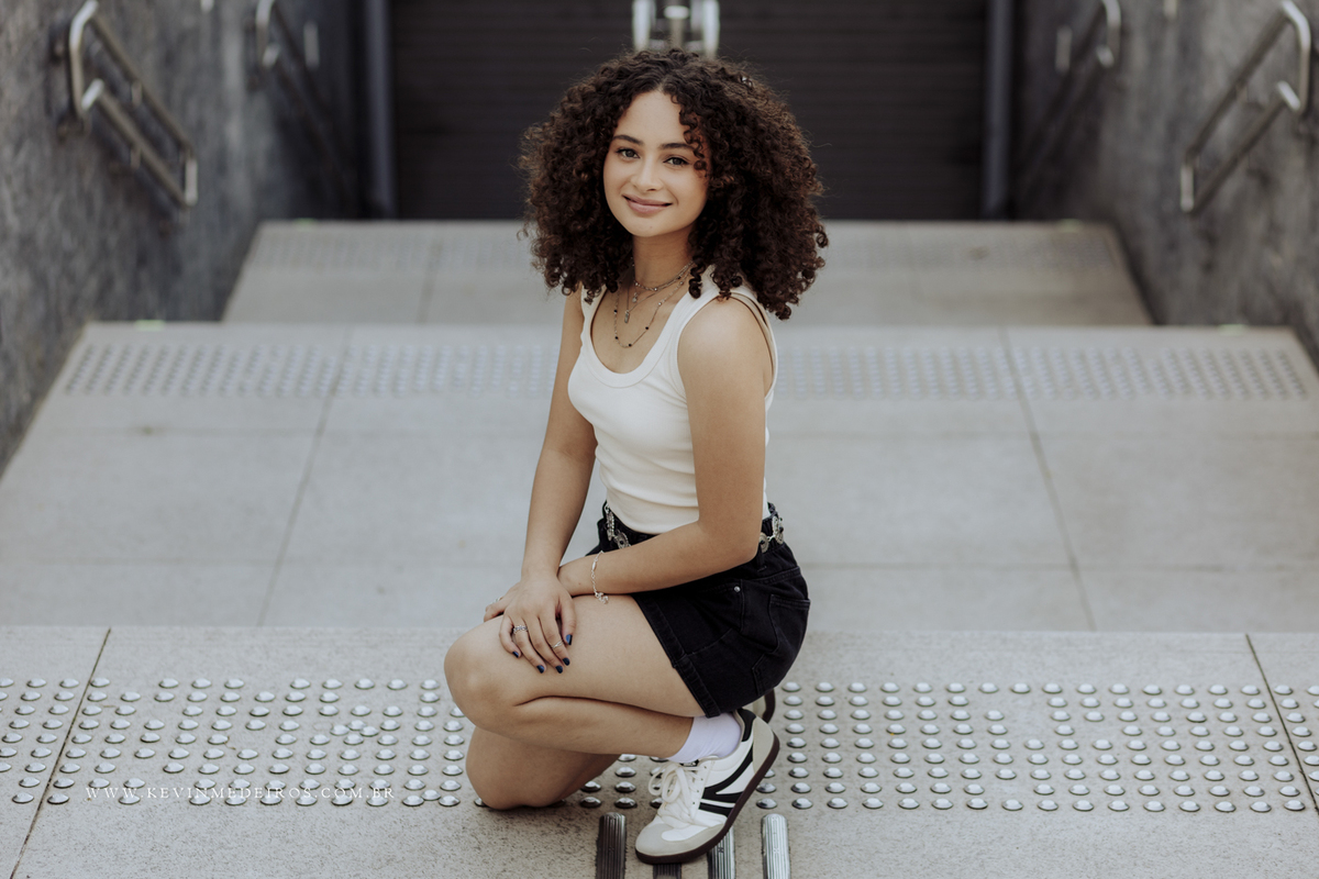 Ensaio debutante 15 anos Larissa na praça ma matriz em porto alegre por Kevin medeiros fotógrafo de canoas rs