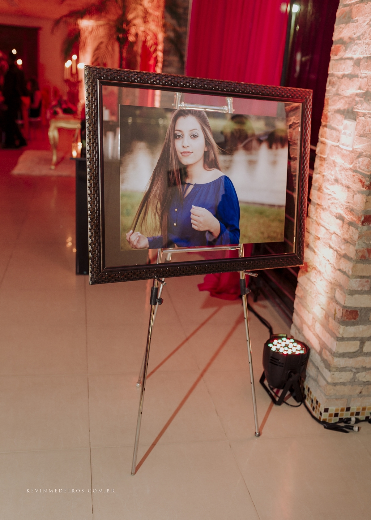 Decoração de 15 Anos por Jorge Kern da Eduarda Almeida no Salão de Festas Kern Haus em Canoas por Kevin Medeiros fotógrafo rs