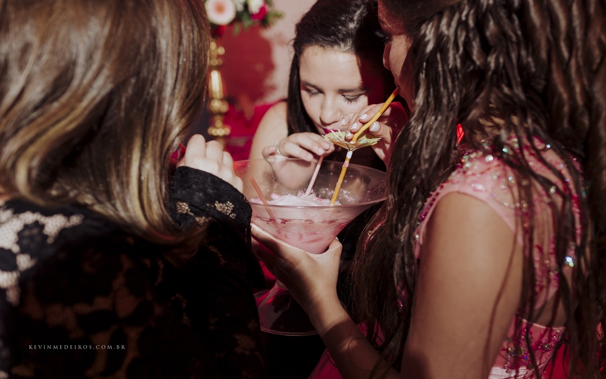 Festa de 15 Anos da Eduarda Almeida no Salão de Festas Kern Haus em Canoas por Kevin Medeiros fotógrafo de Canoas, Porto Alegre rs