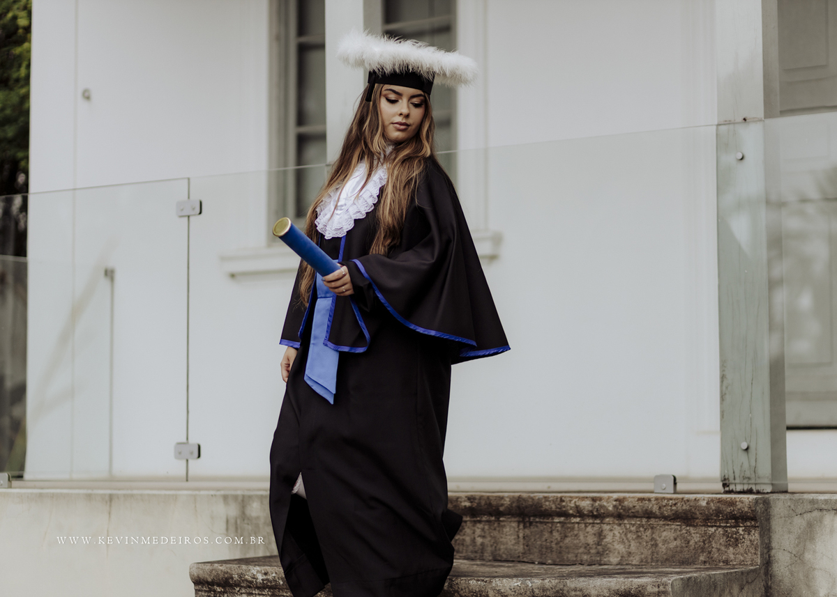 Ensaio de formatura prova de toga Duda, formanda em Tecnologia em Logística pelo IFRS, por kevin medeiros fotografo em canoas, porto alegre e rs