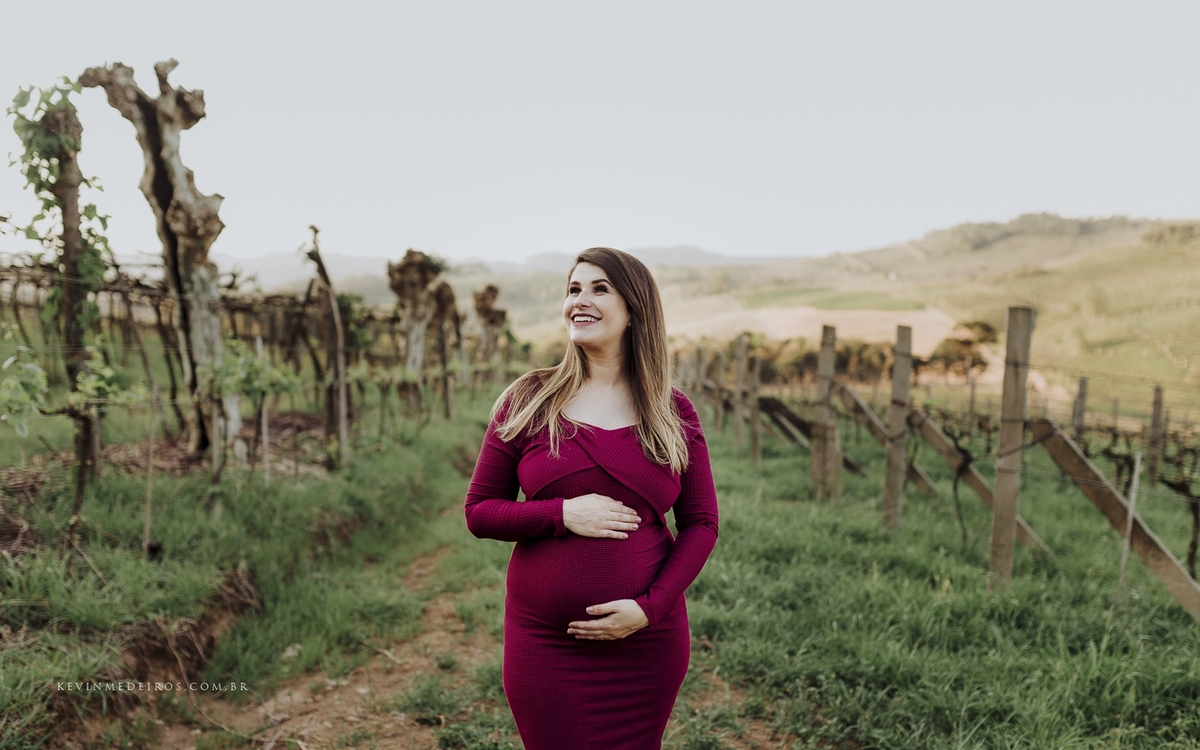 Ensaio book gestante gravidez da Deizi Conrad realizado em Bento Gonçalves serra gaúcha na vinícola Wine Garden Miolo por Kevin Medeiros fotógrafo de Canoas, Porto Alegre