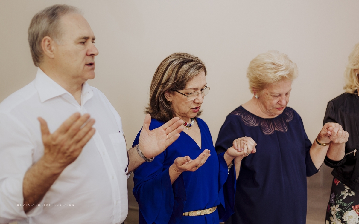 Batizado/ batismo da Júlia realizado na igreja espírito santo em Canoas por Kevin Medeiros, fotógrafo de Porto Alegre e RS