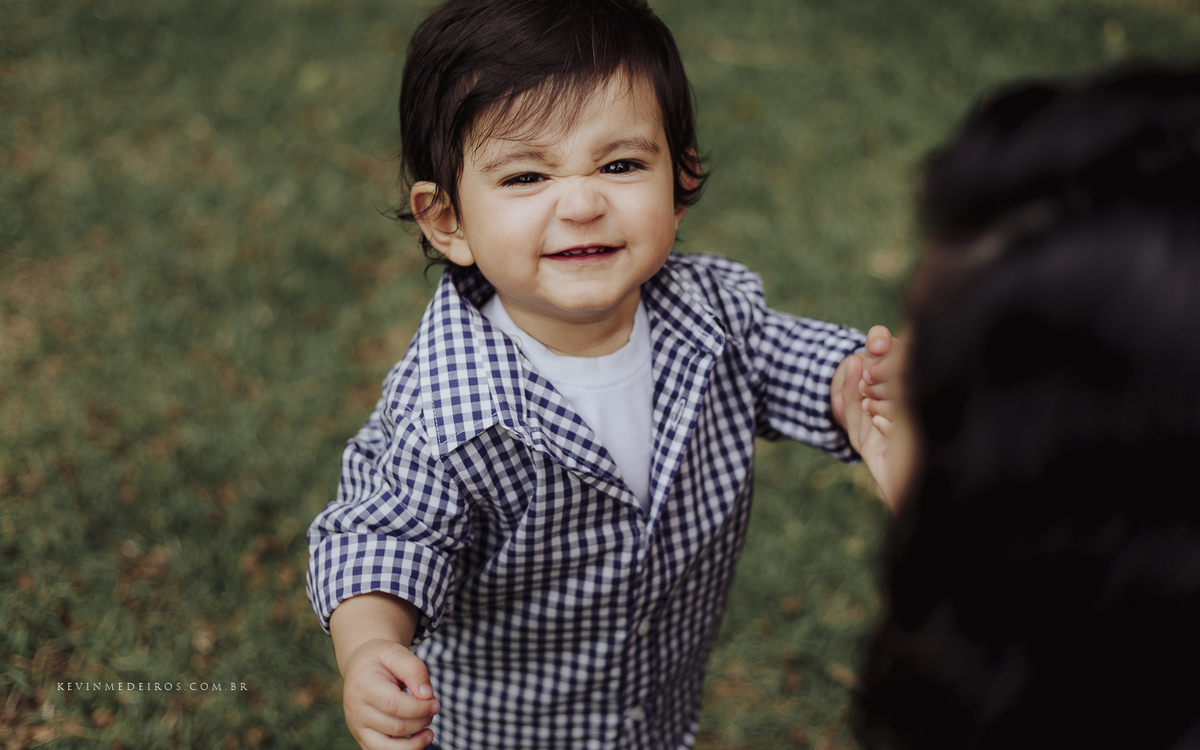 Ensaio família externo ao ar livre realizado no parque dos rosa por Kevin Medeiros fotógrafo de Canoas, Porto Alegre e RS