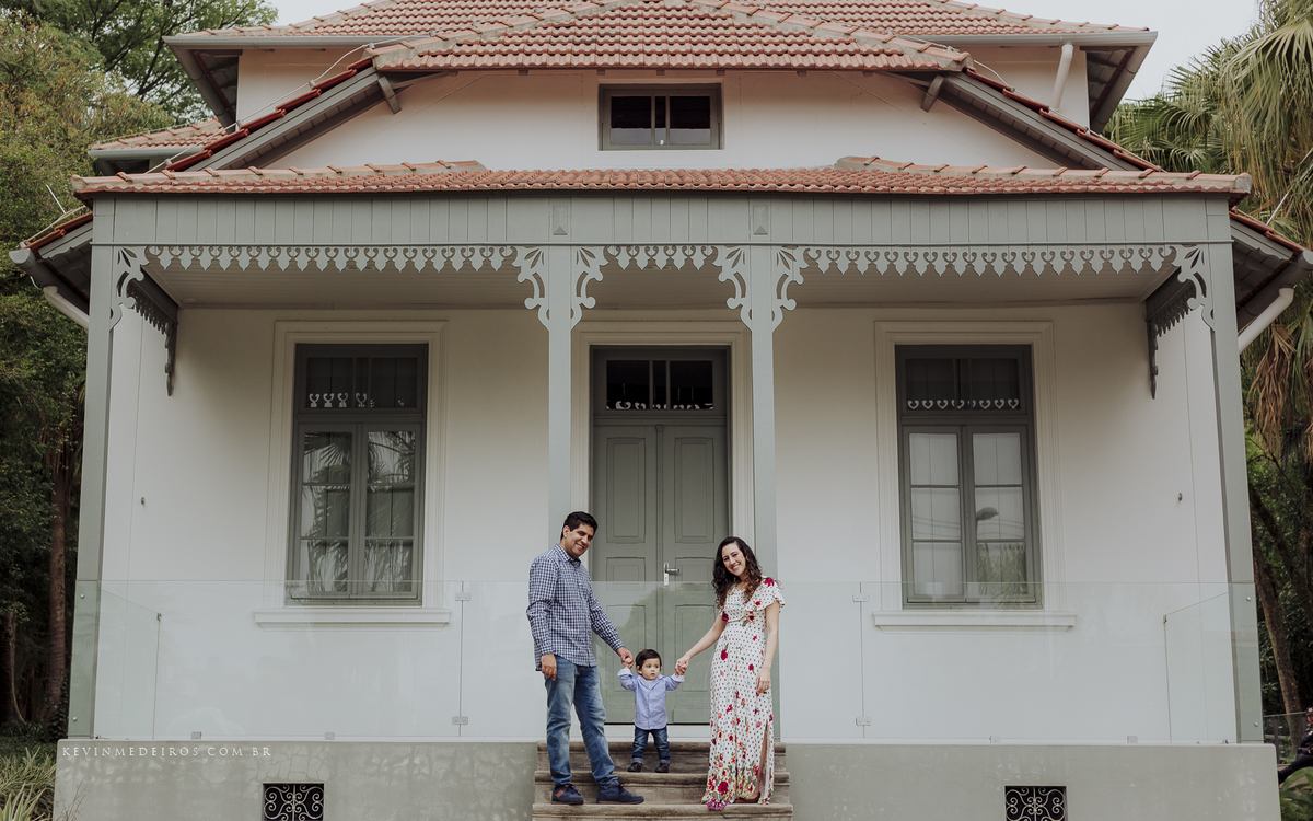Ensaio família externo ao ar livre realizado no parque dos rosa por Kevin Medeiros fotógrafo de Canoas, Porto Alegre e RS