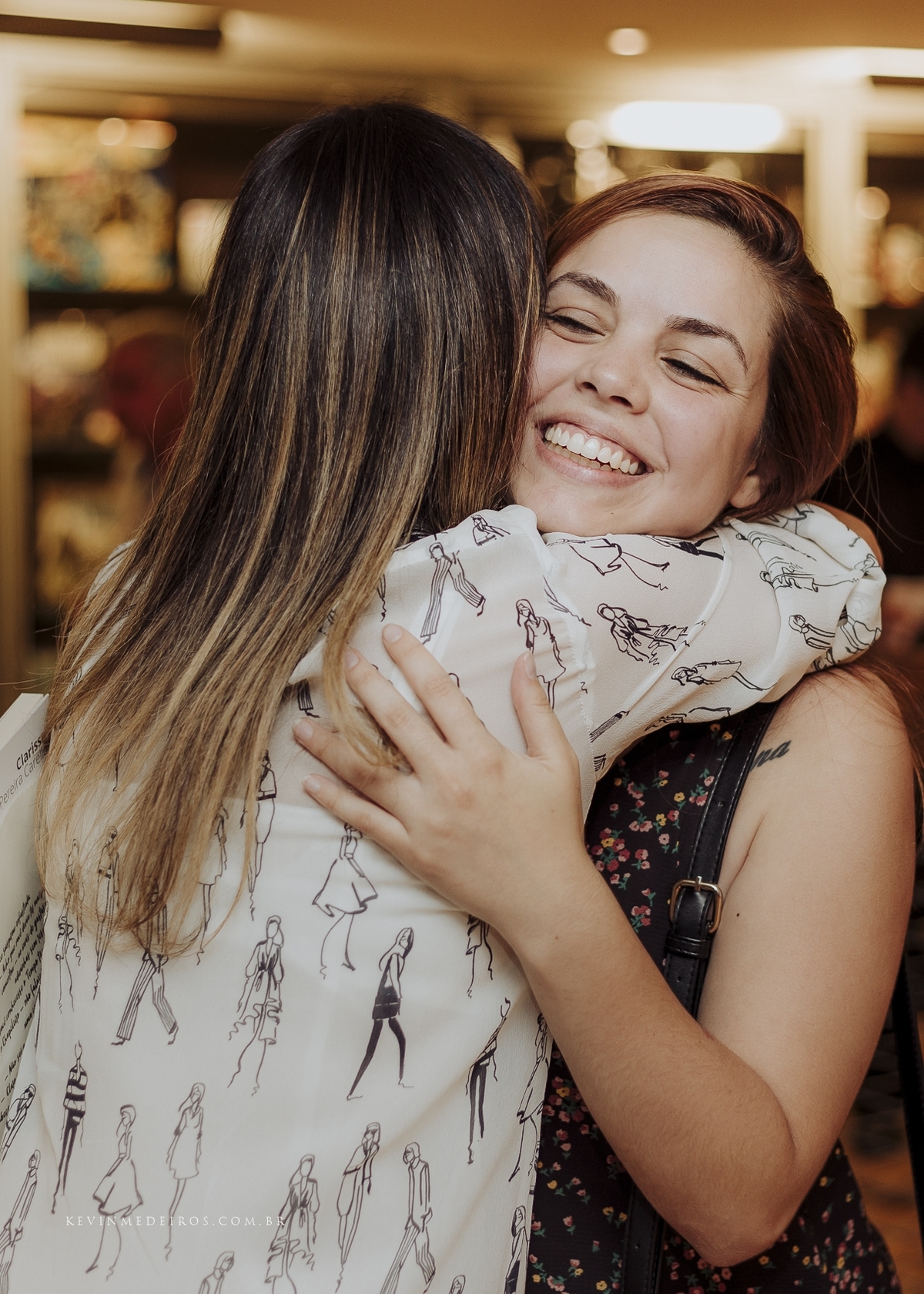 Lançamento do livro Direito ao Esquecimento da Clarissa Carello na livraria cultura bourbon country por kevin medeiros fotógrafo de Canoas, porto alegre e RS