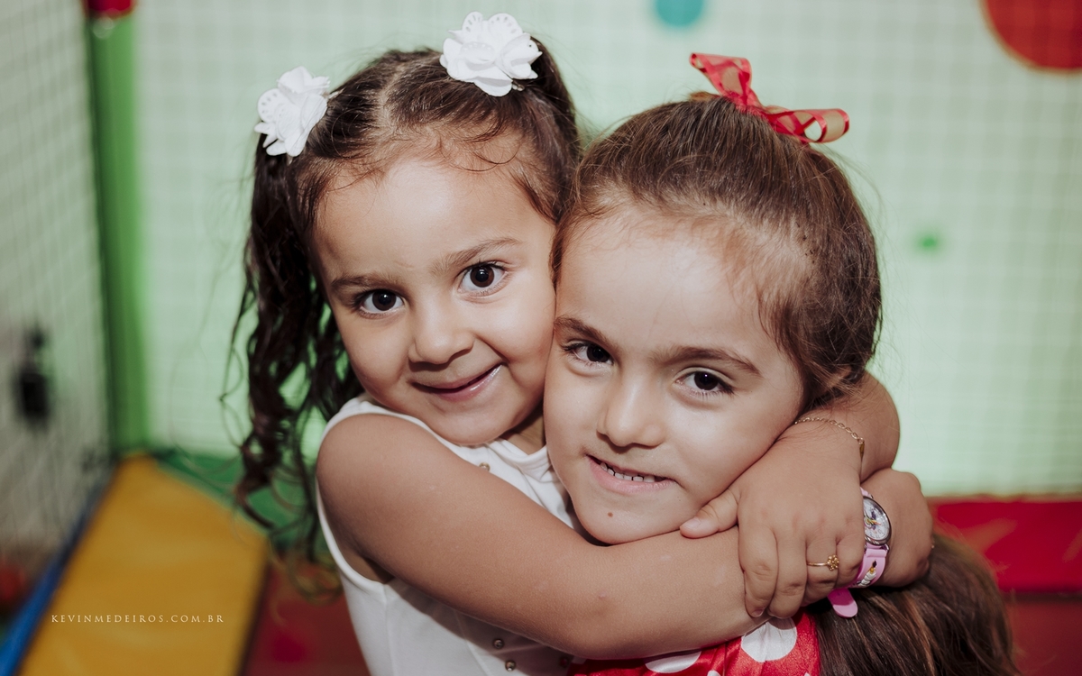 Festa infantil da Mariana 5 anos com o tema da minnie, casa de festas pura folia em Canoas, realizado por kevin medeiros fotógrafo de Porto Alegre rs