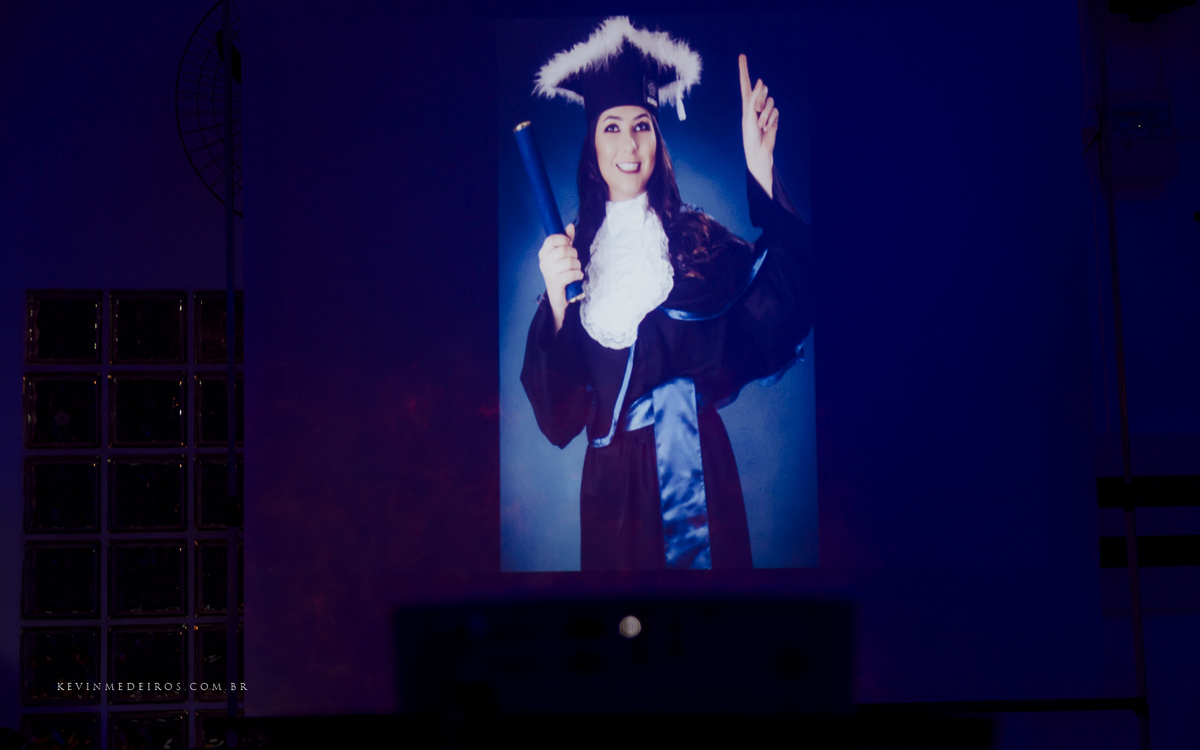 Festa e recepção de formatura da Carol Boemeke realizada no salão arco iris, formanda de Design de interiores por Kevin Medeiros, fotógrafo de Canoas, porto alegre e RS