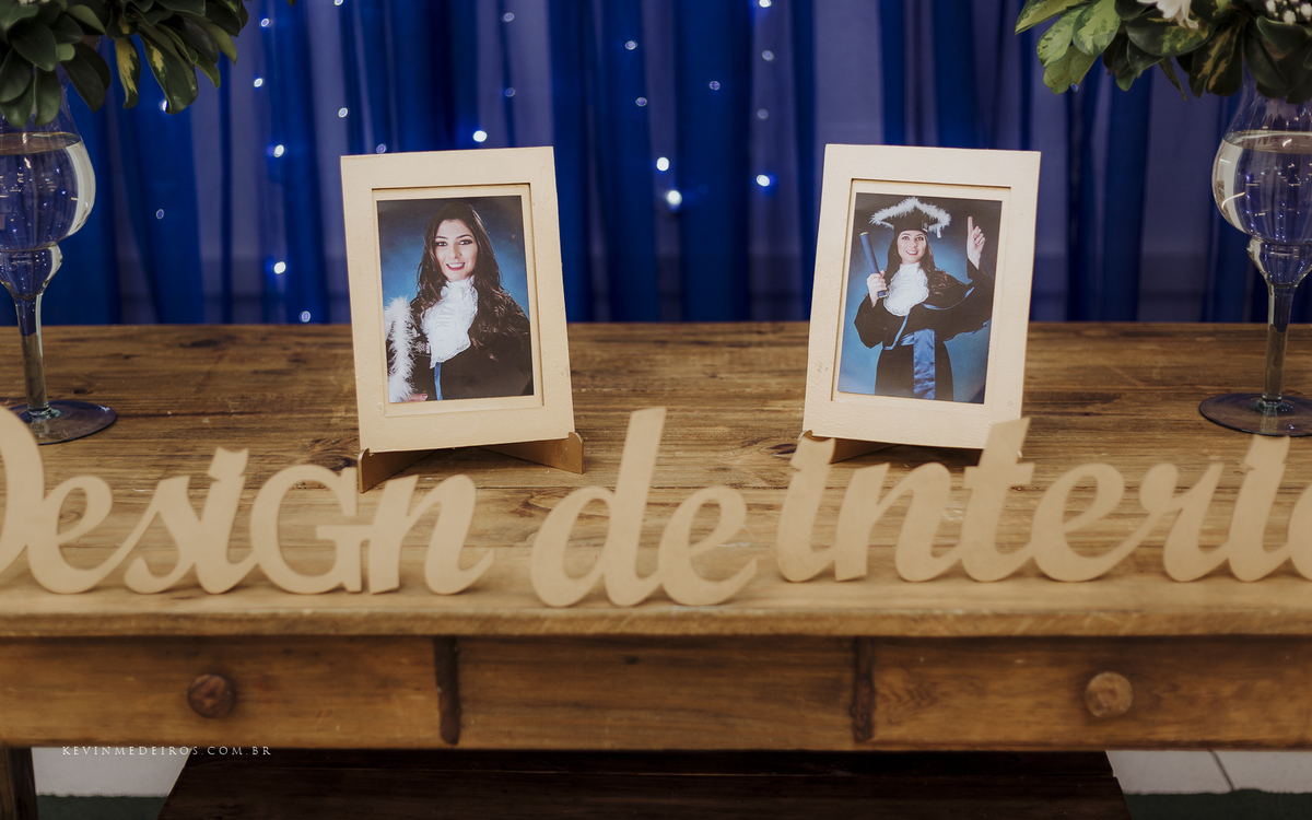 Festa e recepção de formatura da Carol Boemeke realizada no salão arco iris, formanda de Design de interiores por Kevin Medeiros, fotógrafo de Canoas, porto alegre e RS