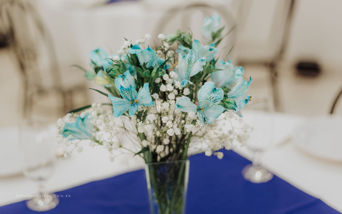 Festa e recepção de formatura da Carol Boemeke realizada no salão arco iris, formanda de Design de interiores por Kevin Medeiros, fotógrafo de Canoas, porto alegre e RS