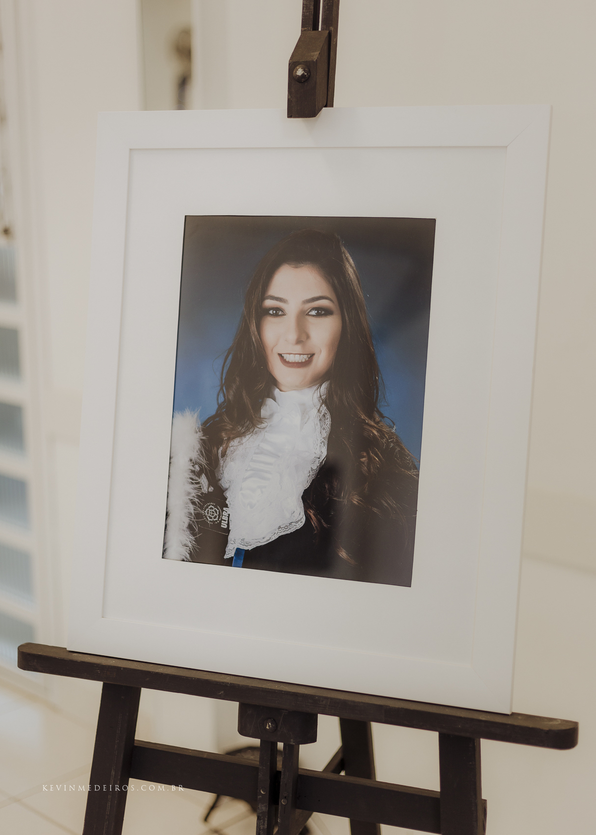 Festa e recepção de formatura da Carol Boemeke realizada no salão arco iris, formanda de Design de interiores por Kevin Medeiros, fotógrafo de Canoas, porto alegre e RS