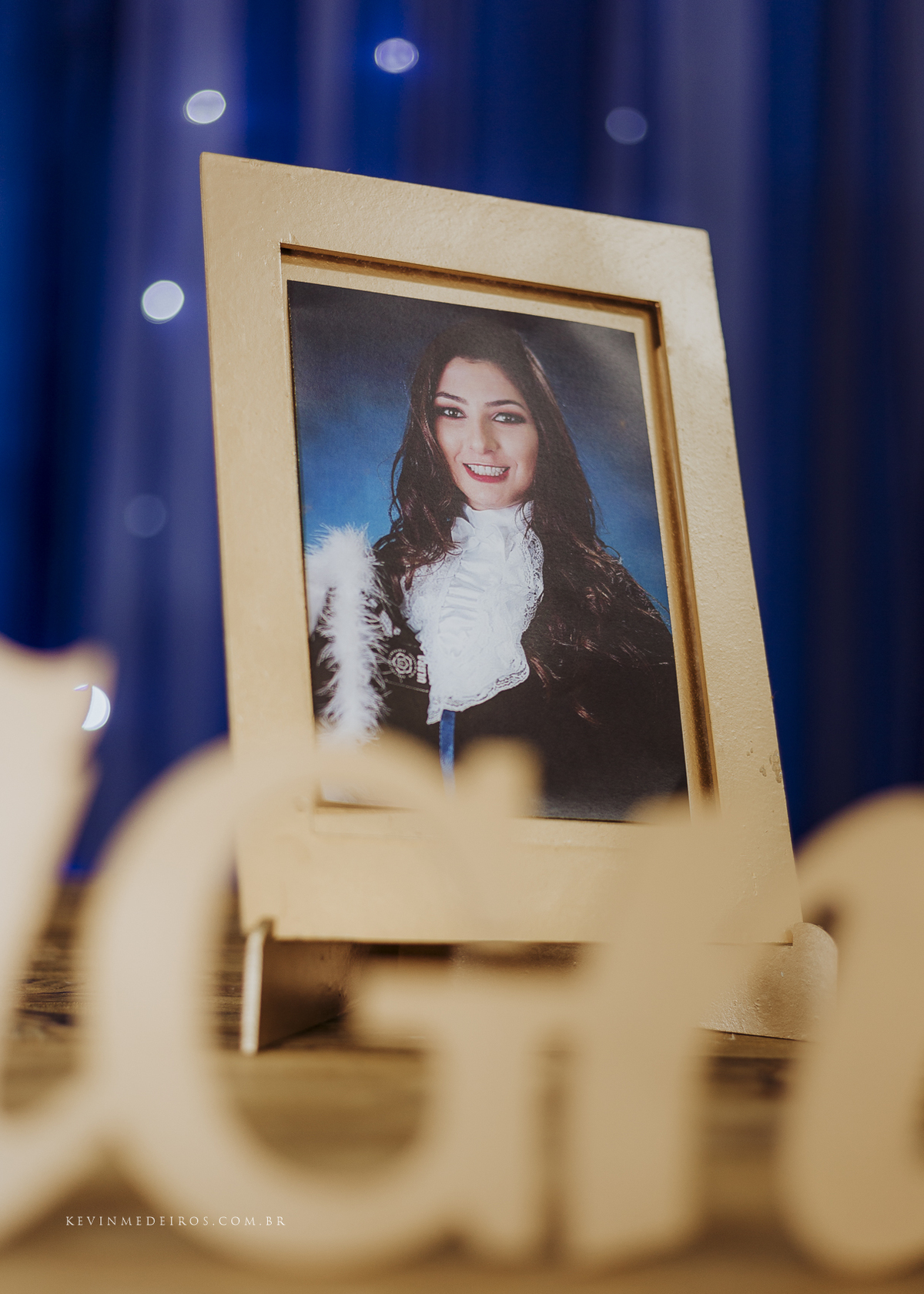 Festa e recepção de formatura da Carol Boemeke realizada no salão arco iris, formanda de Design de interiores por Kevin Medeiros, fotógrafo de Canoas, porto alegre e RS