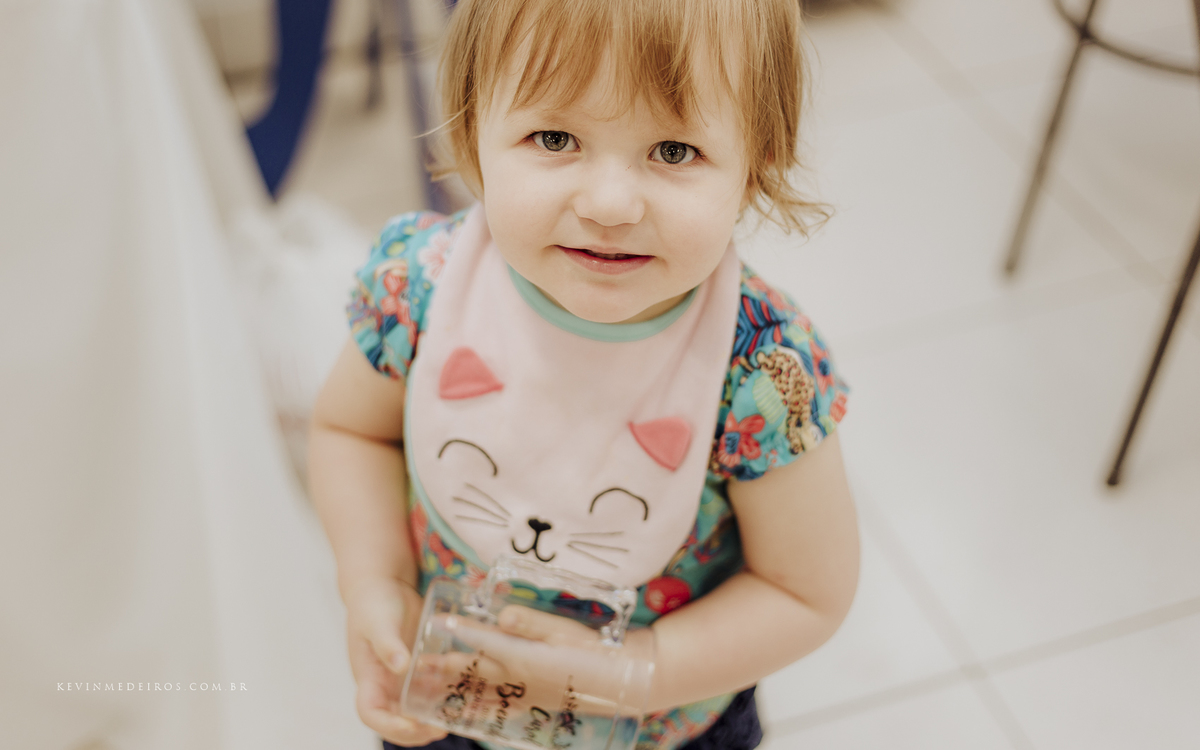 Festa e recepção de formatura da Carol Boemeke realizada no salão arco iris, formanda de Design de interiores por Kevin Medeiros, fotógrafo de Canoas, porto alegre e RS