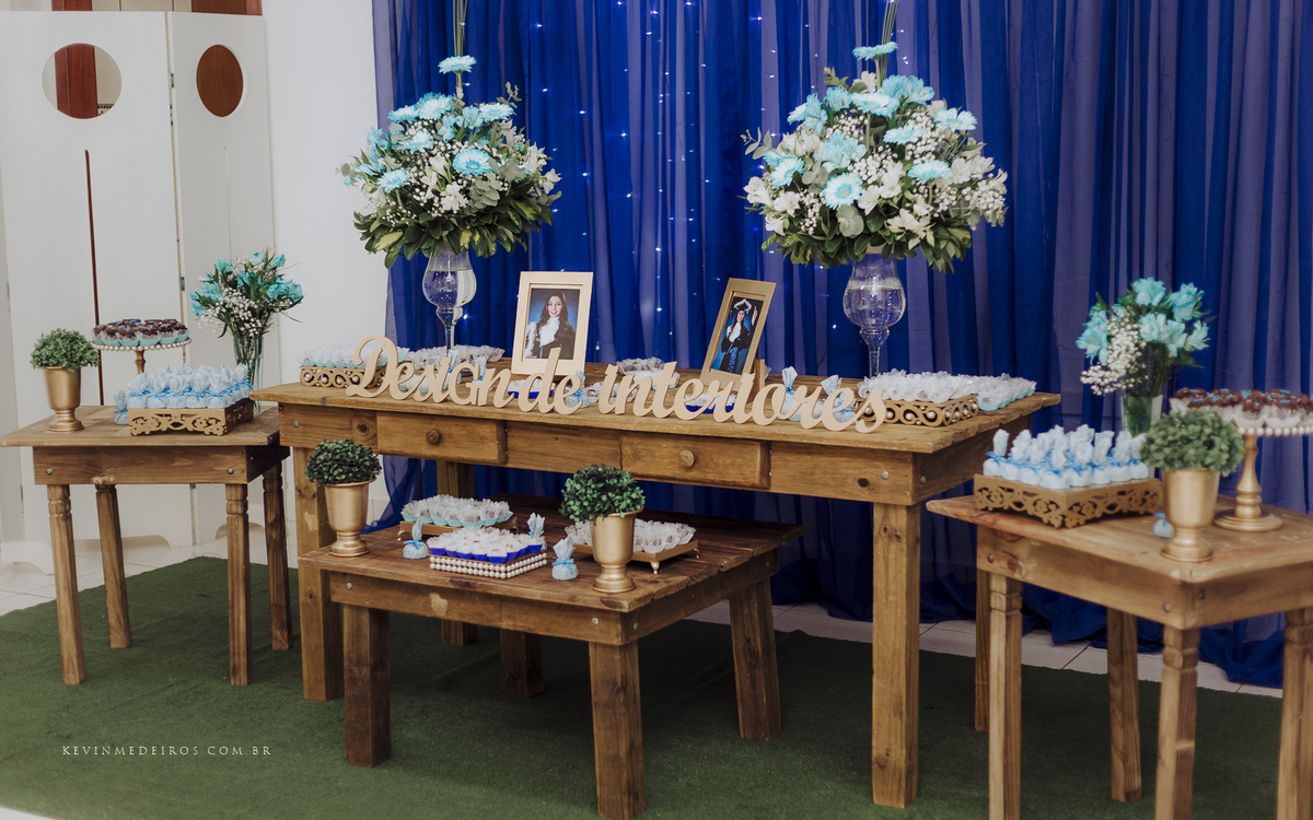 Festa e recepção de formatura da Carol Boemeke realizada no salão arco iris, formanda de Design de interiores por Kevin Medeiros, fotógrafo de Canoas, porto alegre e RS