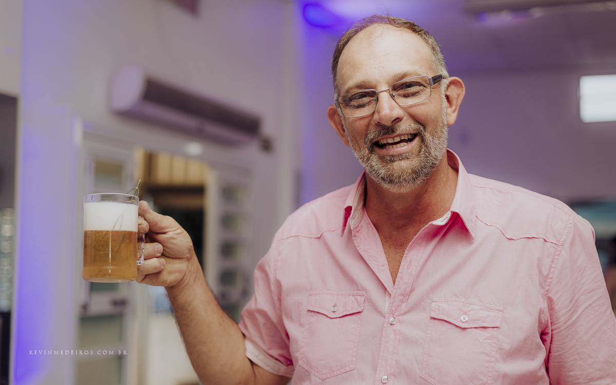 Festa e recepção de formatura da Carol Boemeke realizada no salão arco iris, formanda de Design de interiores por Kevin Medeiros, fotógrafo de Canoas, porto alegre e RS