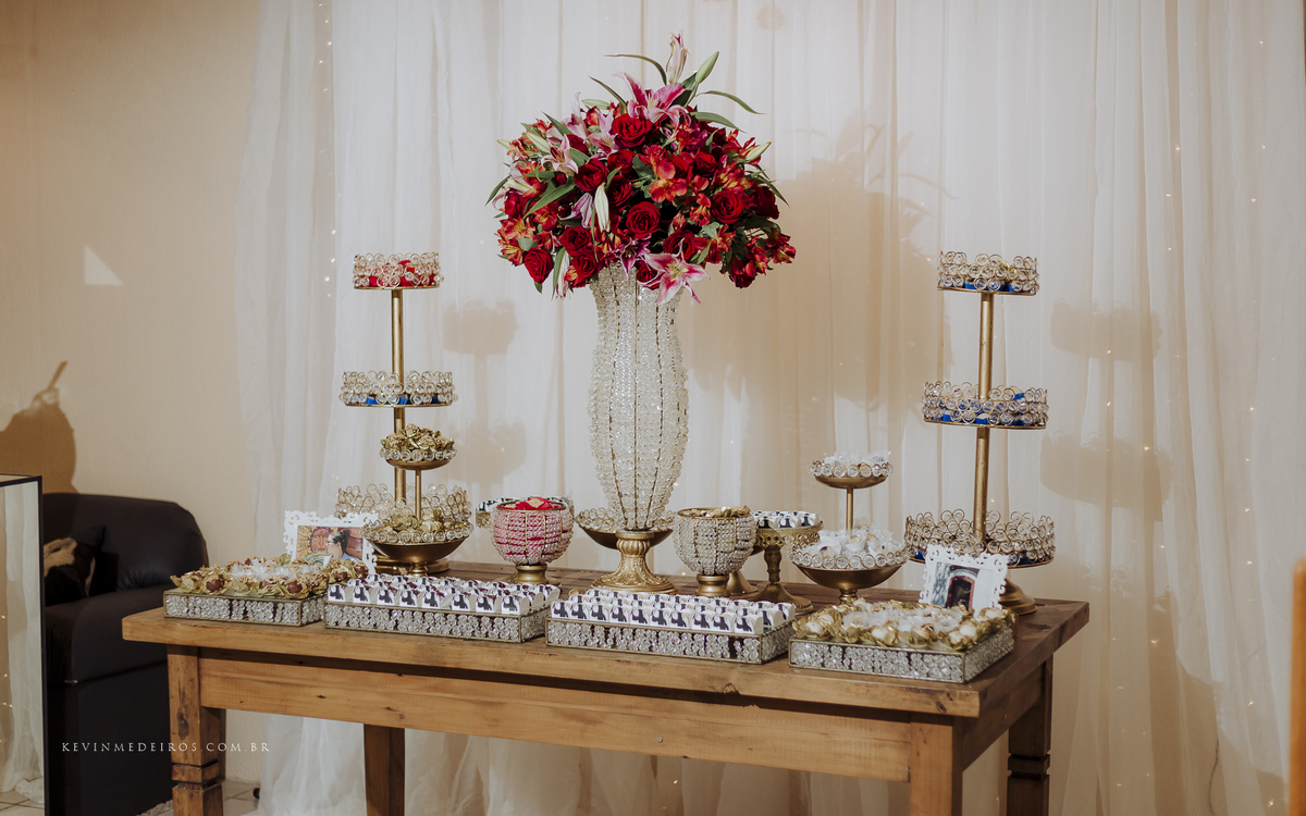 Festa e recepção de formatura da Bianca Ferrão no Maria Horus Buffet, formanda em Relações Públicas pela Unisinos por Kevin Medeiros fotógrafo de Canoas, porto alegre e rs