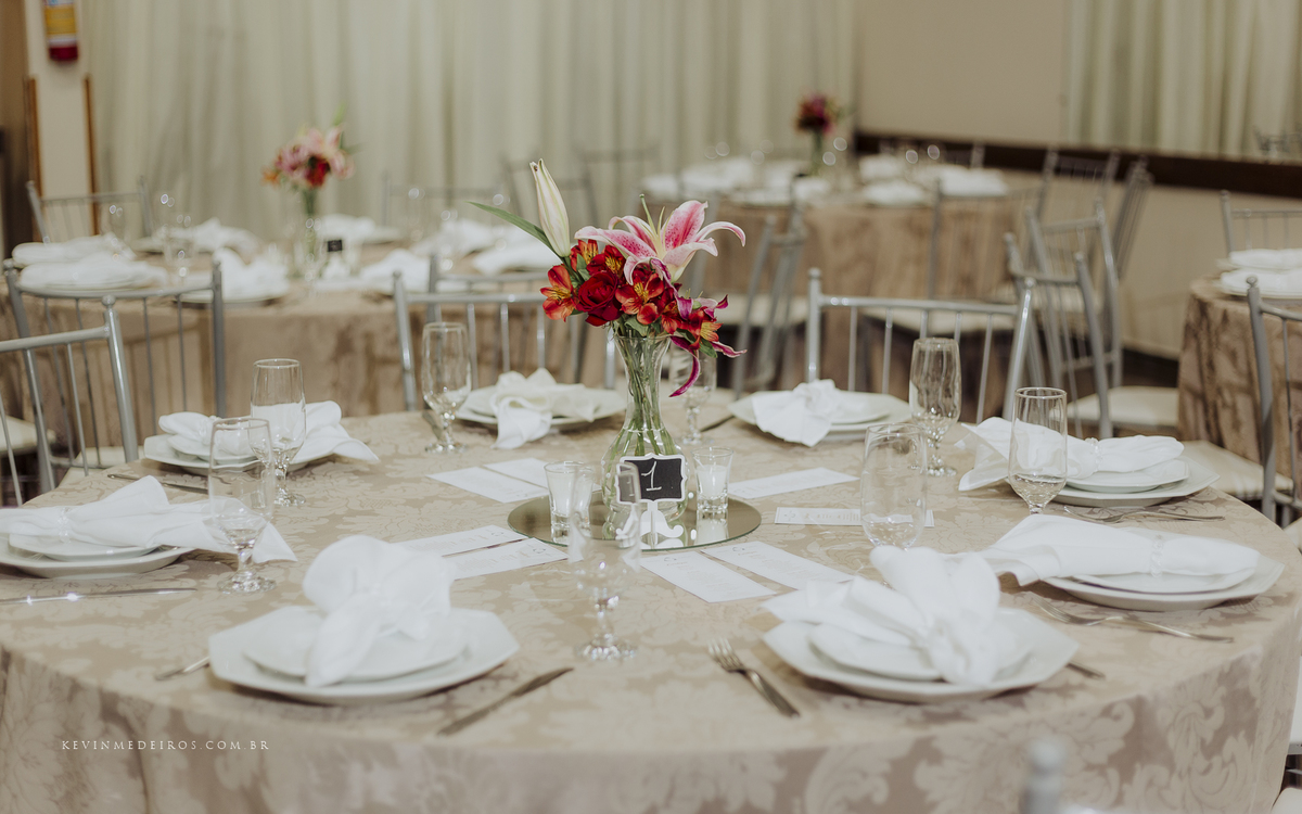 Festa e recepção de formatura da Bianca Ferrão no Maria Horus Buffet, formanda em Relações Públicas pela Unisinos por Kevin Medeiros fotógrafo de Canoas, porto alegre e rs