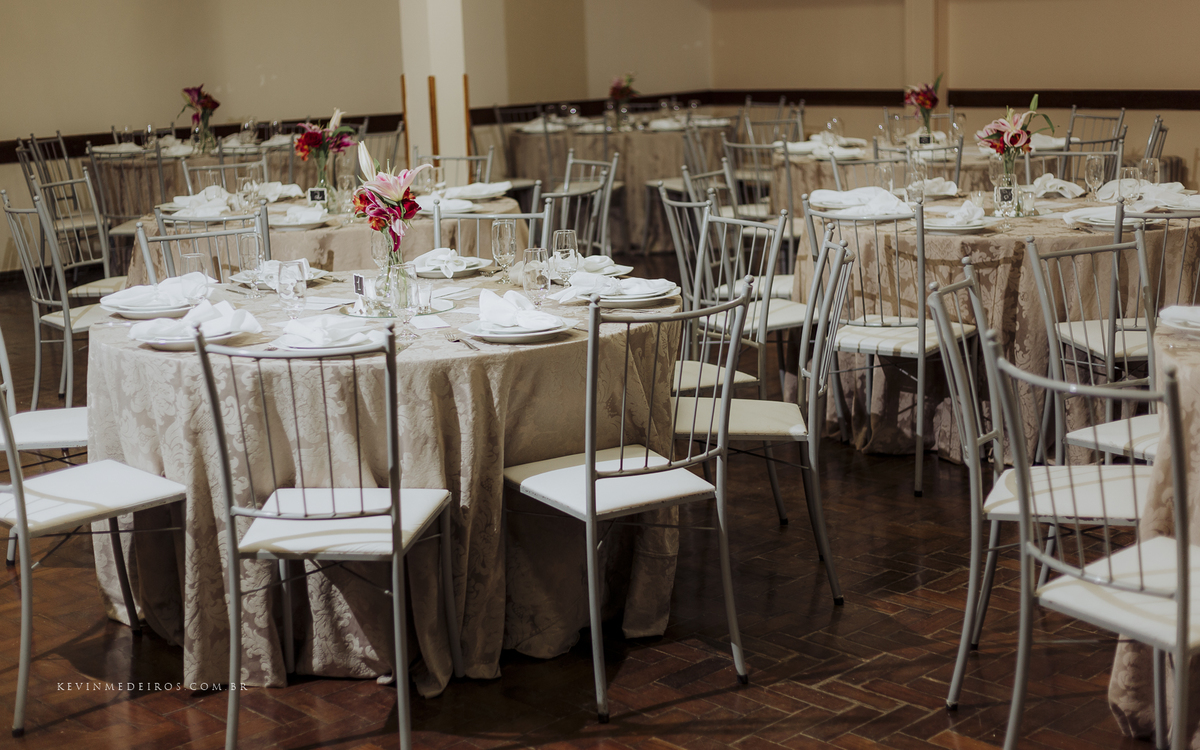 Festa e recepção de formatura da Bianca Ferrão no Maria Horus Buffet, formanda em Relações Públicas pela Unisinos por Kevin Medeiros fotógrafo de Canoas, porto alegre e rs