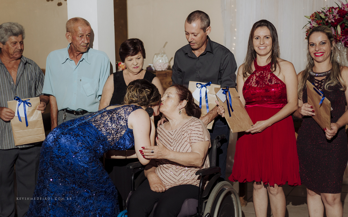 Festa e recepção de formatura da Bianca Ferrão no Maria Horus Buffet, formanda em Relações Públicas pela Unisinos por Kevin Medeiros fotógrafo de Canoas, porto alegre e rs